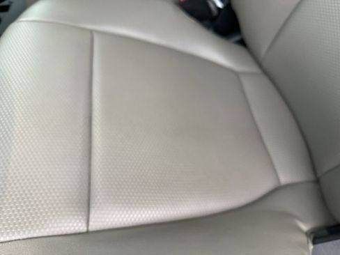 Used 2022 Ford F250 XL w/ Power Equipment Group image 4