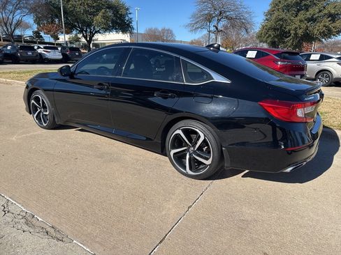 Used 2022 Honda Accord Sport image 4