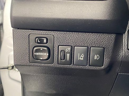 Used 2017 Toyota RAV4 LE w/ All Weather Liner Package image 27