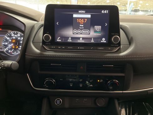 Used 2023 Nissan Rogue S AWD/4WD image 24
