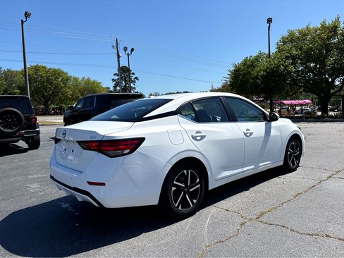Used 2024 Nissan Sentra SV image 25
