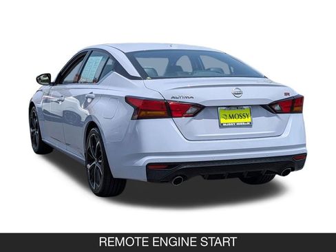 Used 2024 Nissan Altima 2.5 SR FWD image 7