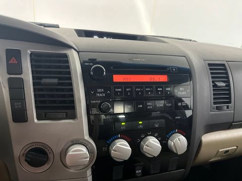 Used 2008 Toyota Tundra 4x4 CrewMax w/ Tow Pkg image 66
