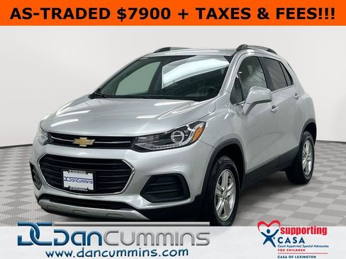 Used 2018 Chevrolet Trax LT w/ LT Convenience Package image 1