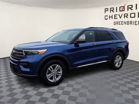 Used 2020 Ford Explorer XLT image 4