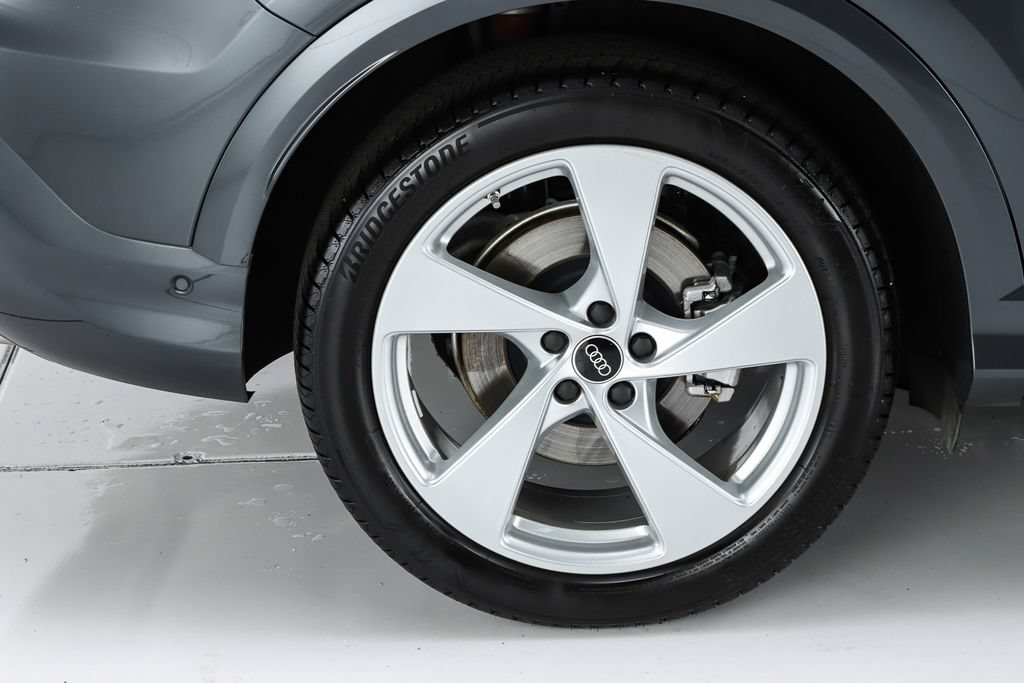 Used 2025 Audi Q5 Prestige AWD/4WD image 59