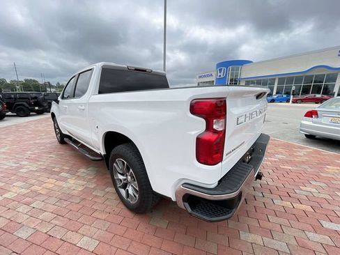 Used 2021 Chevrolet Silverado 1500 LT AWD/4WD image 31