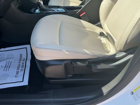 Used 2024 Buick Encore GX Sport Touring FWD image 16