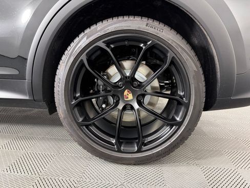 Certified 2026 Porsche Cayenne S AWD/4WD image 12