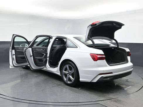 Used 2024 Audi A6 Premium Plus image 32