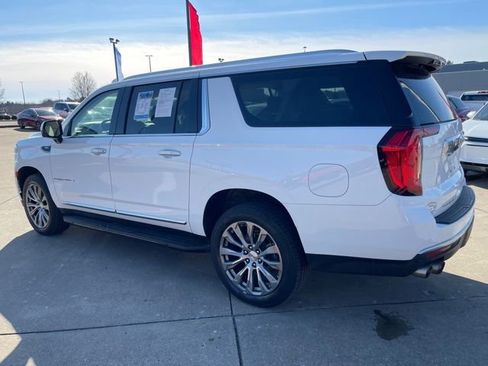 Used 2023 GMC Yukon XL Denali image 4