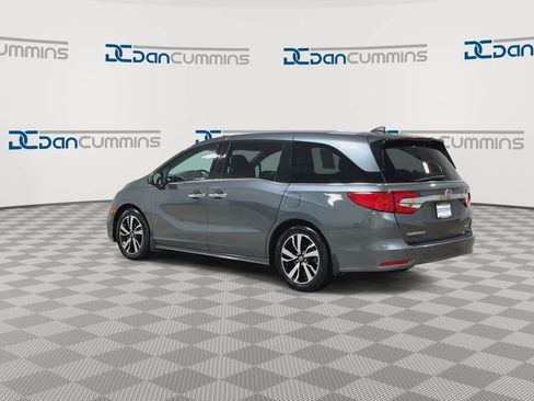 Used 2018 Honda Odyssey Elite image 6