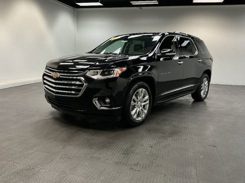Used 2021 Chevrolet Traverse High Country image 1