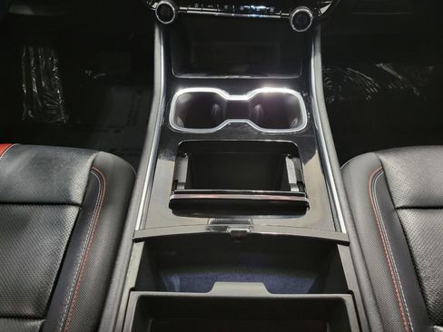 Certified 2024 Chevrolet Traverse RS AWD/4WD image 17