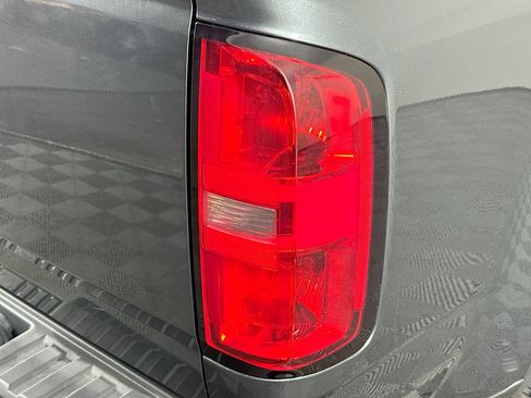 Used 2016 Chevrolet Colorado W/T image 43