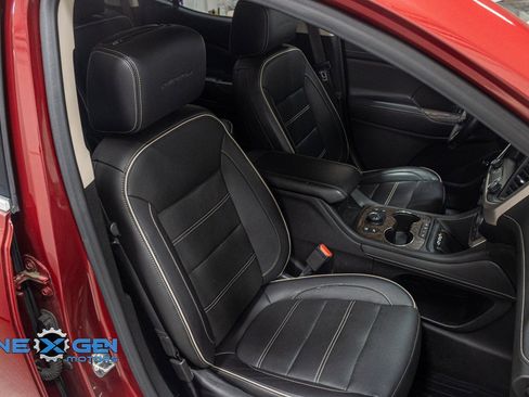 Used 2020 GMC Acadia Denali w/ Denali Ultimate Package image 42