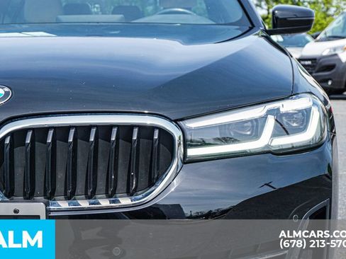 Used 2022 BMW 530i xDrive w/ Convenience Package image 12
