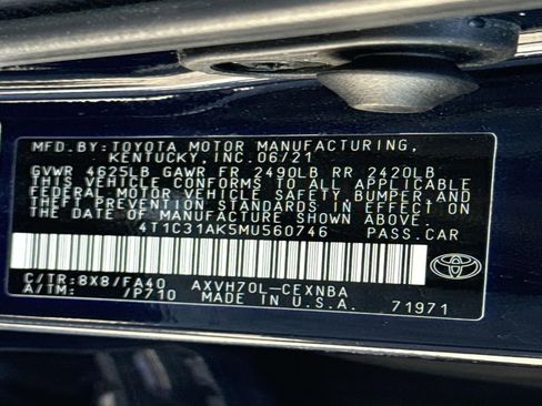 Used 2021 Toyota Camry LE FWD image 30