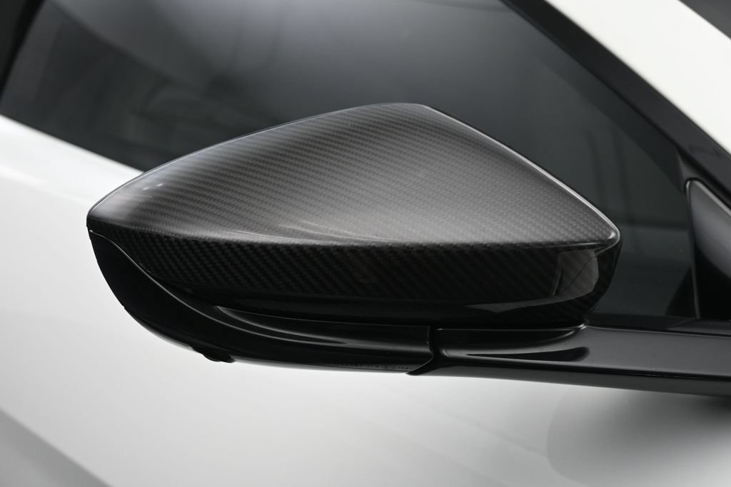 Used 2023 Aston Martin V8 Vantage Roadster RWD image 25