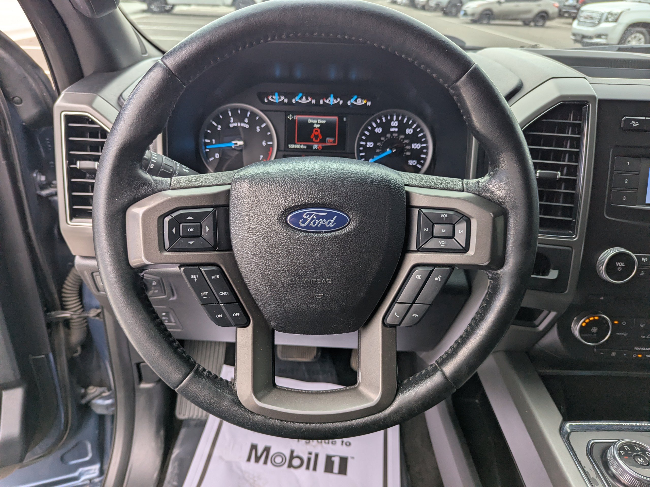 Used 2018 Ford Expedition Max XLT w/ Equipment Group 201A AWD/4WD image 11