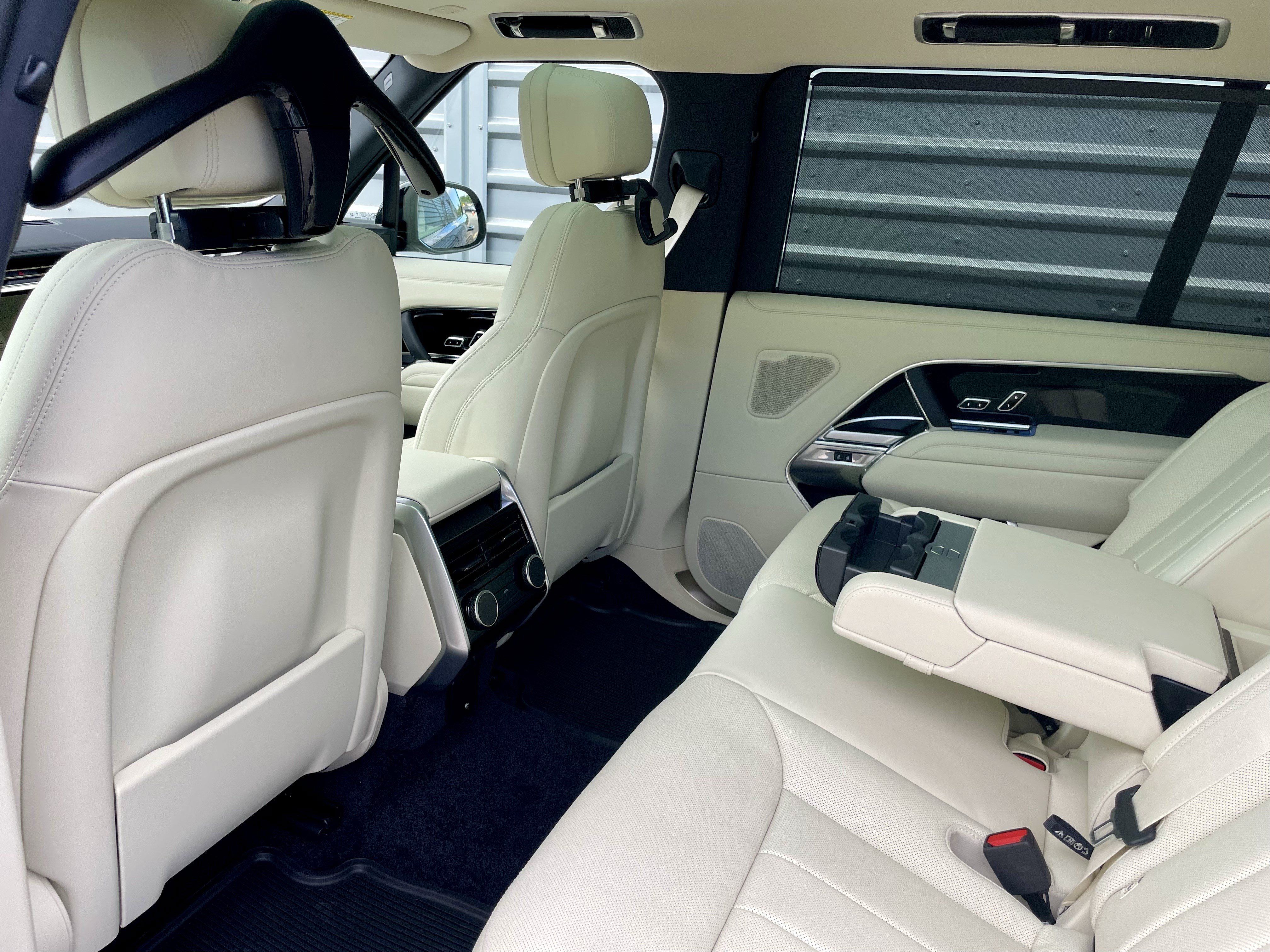 New 2027 Land Rover Range Rover Long Wheelbase SE AWD/4WD image 30