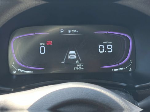 Used 2025 Kia Soul LX w/ LX Technology Package FWD image 37