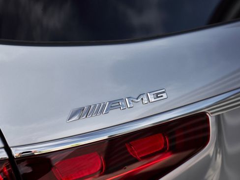 Used 2024 Mercedes-Benz GLS 63 AMG 4MATIC image 12