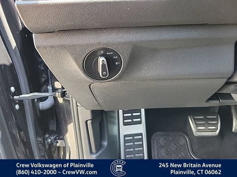 Certified 2024 Volkswagen Jetta Sport FWD image 39