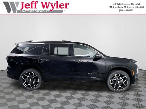 New 2026 Chevrolet Traverse High Country w/ LPO, Floor Liner Package FWD image 34