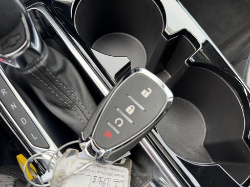 Used 2025 Chevrolet Trax LT image 22