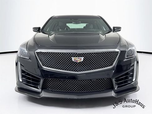 Used 2019 Cadillac CTS V w/ Carbon Fiber Package RWD image 2