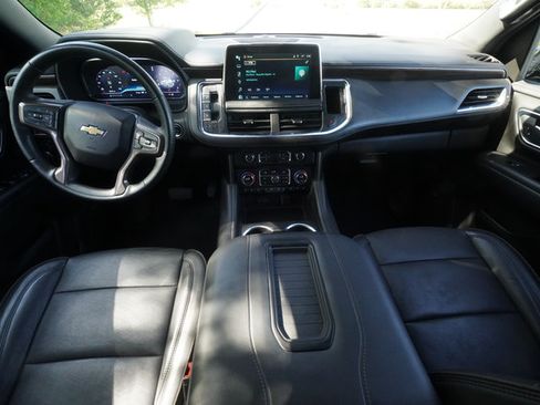 Used 2024 Chevrolet Tahoe High Country AWD/4WD image 14