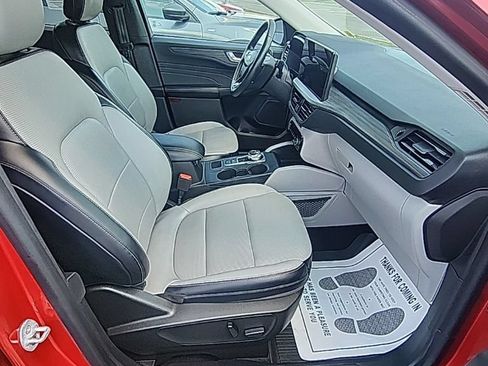 Used 2023 Ford Escape Platinum AWD/4WD image 18