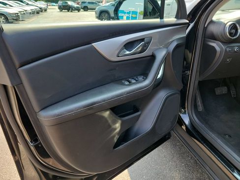 Used 2025 Chevrolet Blazer LT AWD/4WD image 21