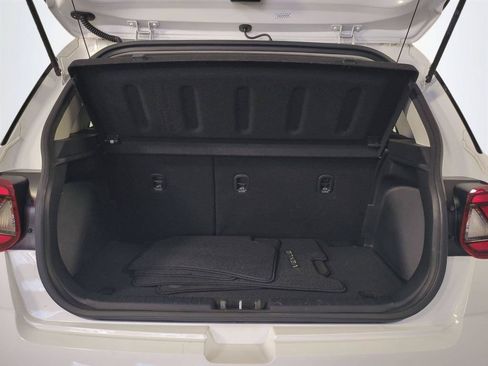 Used 2023 Hyundai Venue SEL FWD image 14