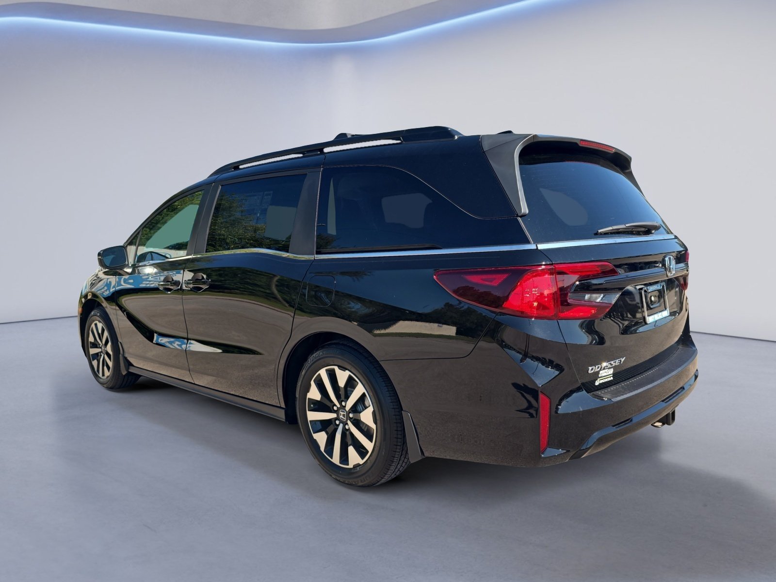 New 2027 Honda Odyssey EX-L image 3