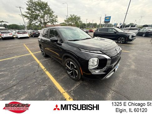 Used 2022 Mitsubishi Outlander SE FWD image 1