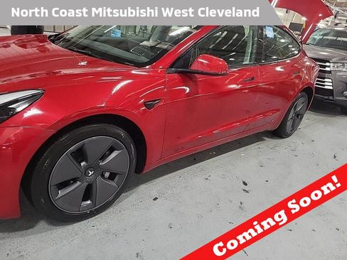 Used 2023 Tesla Model 3 Standard Range RWD image 1