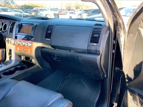 Used 2011 Toyota Tundra Limited image 19