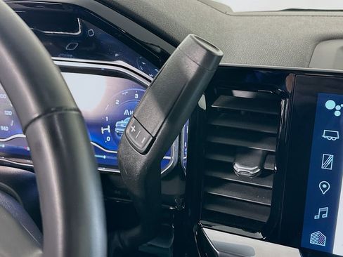 Used 2023 Chevrolet Silverado 1500 RST image 24