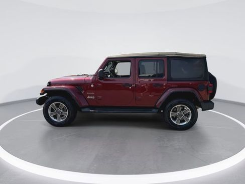 Used 2022 Jeep Wrangler Unlimited Sahara w/ Cold Weather Group image 5