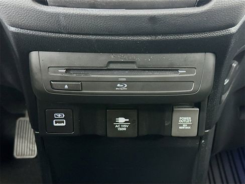 Certified 2024 Honda Odyssey Elite image 19