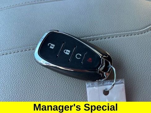 Used 2022 Chevrolet Traverse LS image 49