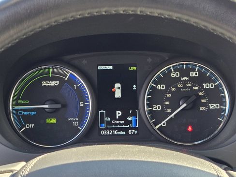 Used 2022 Mitsubishi Outlander SEL image 22