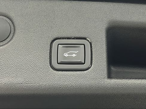 Used 2020 Chevrolet Equinox LT AWD/4WD image 29