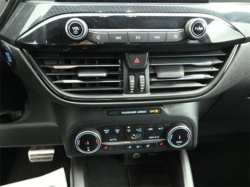 Used 2024 Ford Escape ST-Line w/ Equipment Group 301A image 17