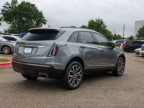 Certified 2023 Cadillac XT5 Sportv w/ Technology Package image 4
