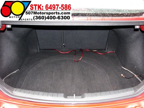 Used 2017 Hyundai Elantra SE image 12