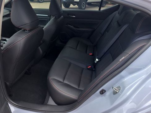 Certified 2024 Nissan Altima 2.5 SR w/ SR Premium Package FWD image 8