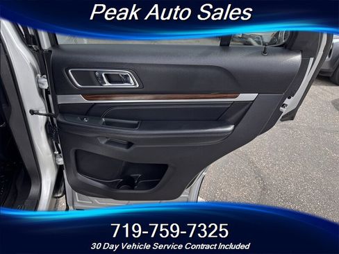 Used 2018 Ford Explorer Limited AWD/4WD image 28